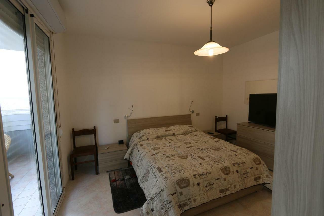 アルゲーロApartamento Fronte Mareアパートメント エクステリア 写真
